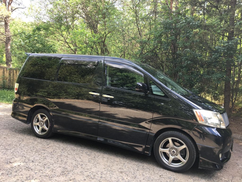 მინივენი - TOYOTA