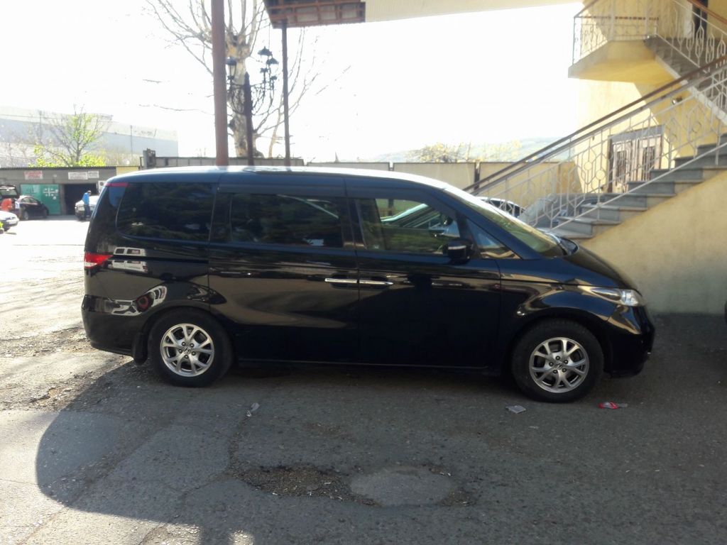 მინივენი - HONDA