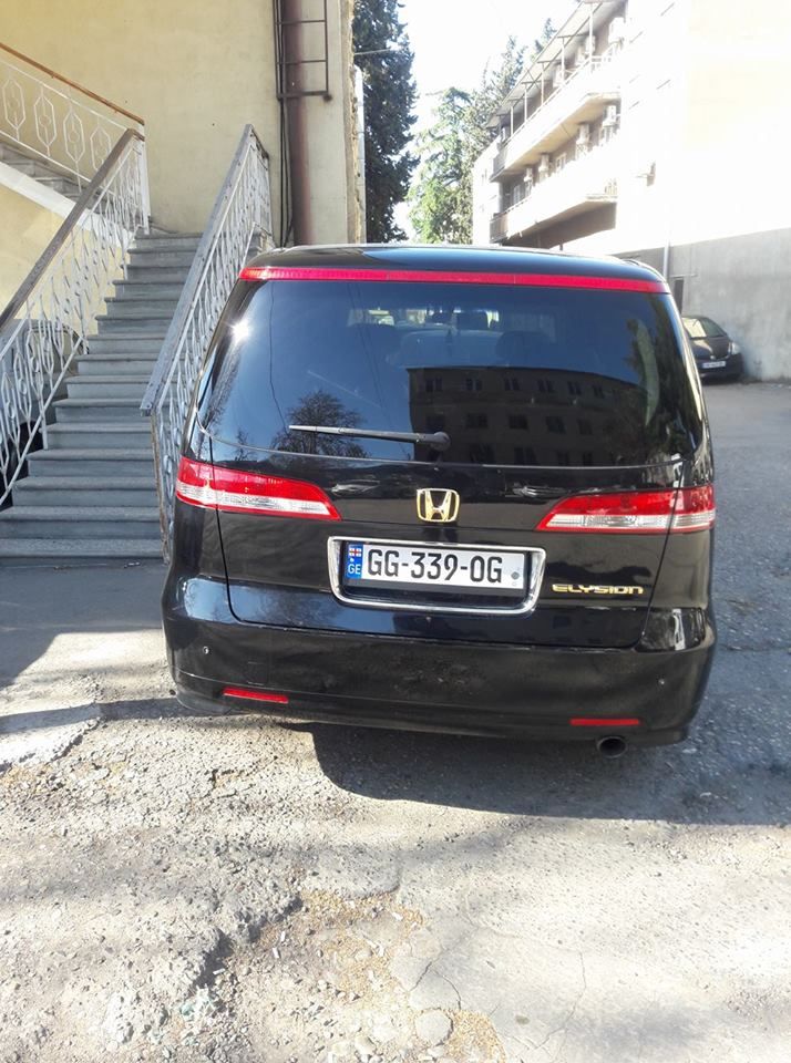 მინივენი - HONDA