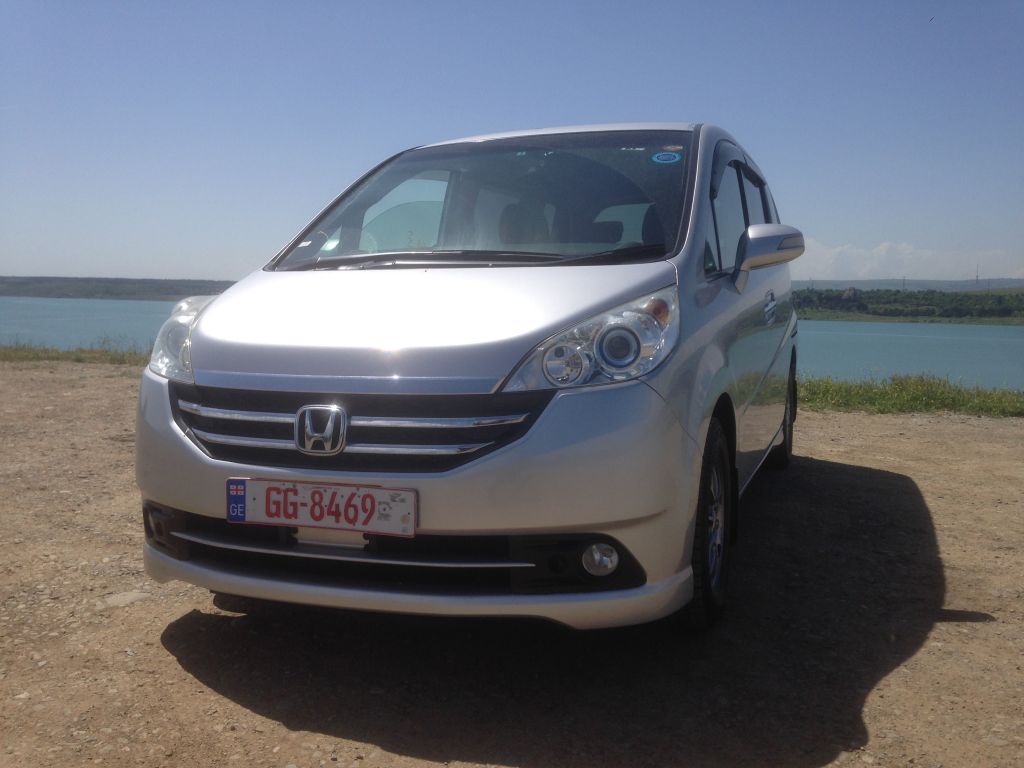 მინივენი - HONDA