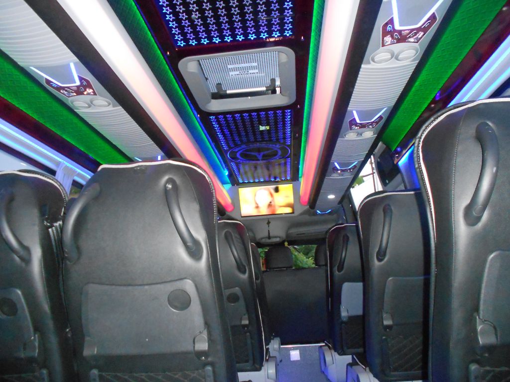 მრ.ავტობუსი - MERCEDES-BENZ