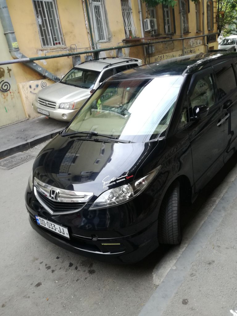 მინივენი - HONDA