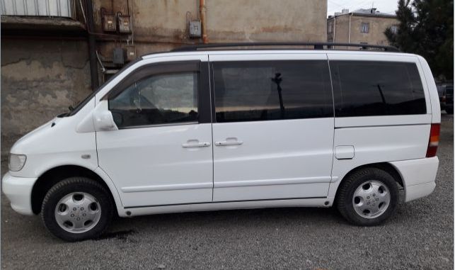 Minivan - MERCEDES-BENZ