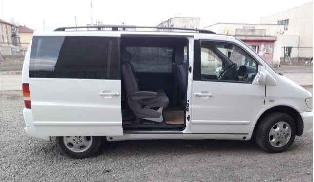 Minivan - MERCEDES-BENZ