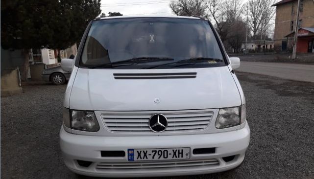 Minivan - MERCEDES-BENZ
