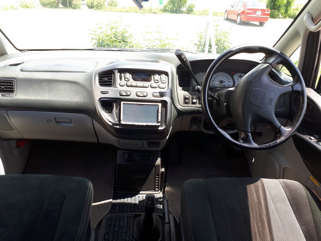 джип - MITSUBISHI