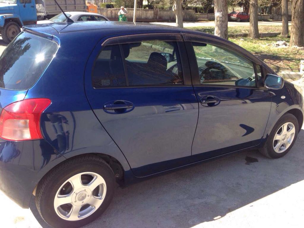 სედანი - TOYOTA