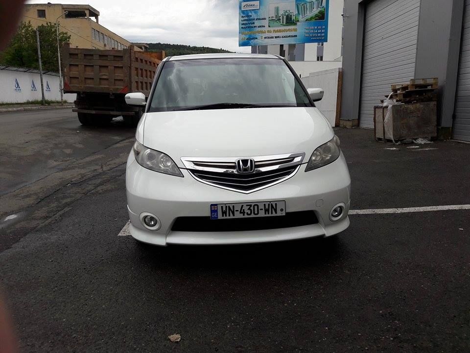 მინივენი - HONDA