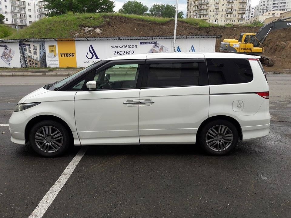 მინივენი - HONDA