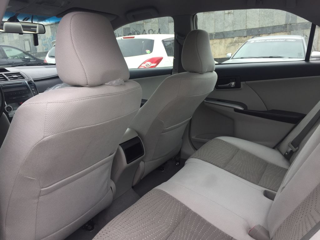 სედანი - TOYOTA