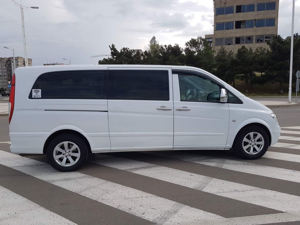 Minivan - MERCEDES-BENZ