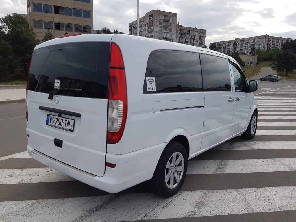 Minivan - MERCEDES-BENZ