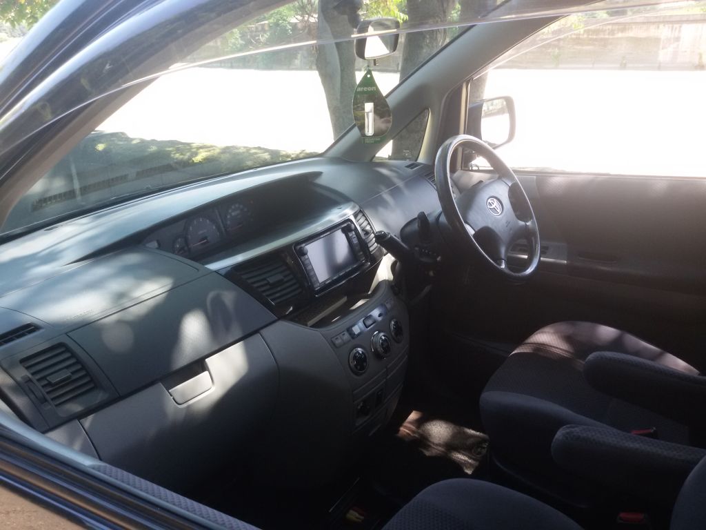 минивэн - TOYOTA