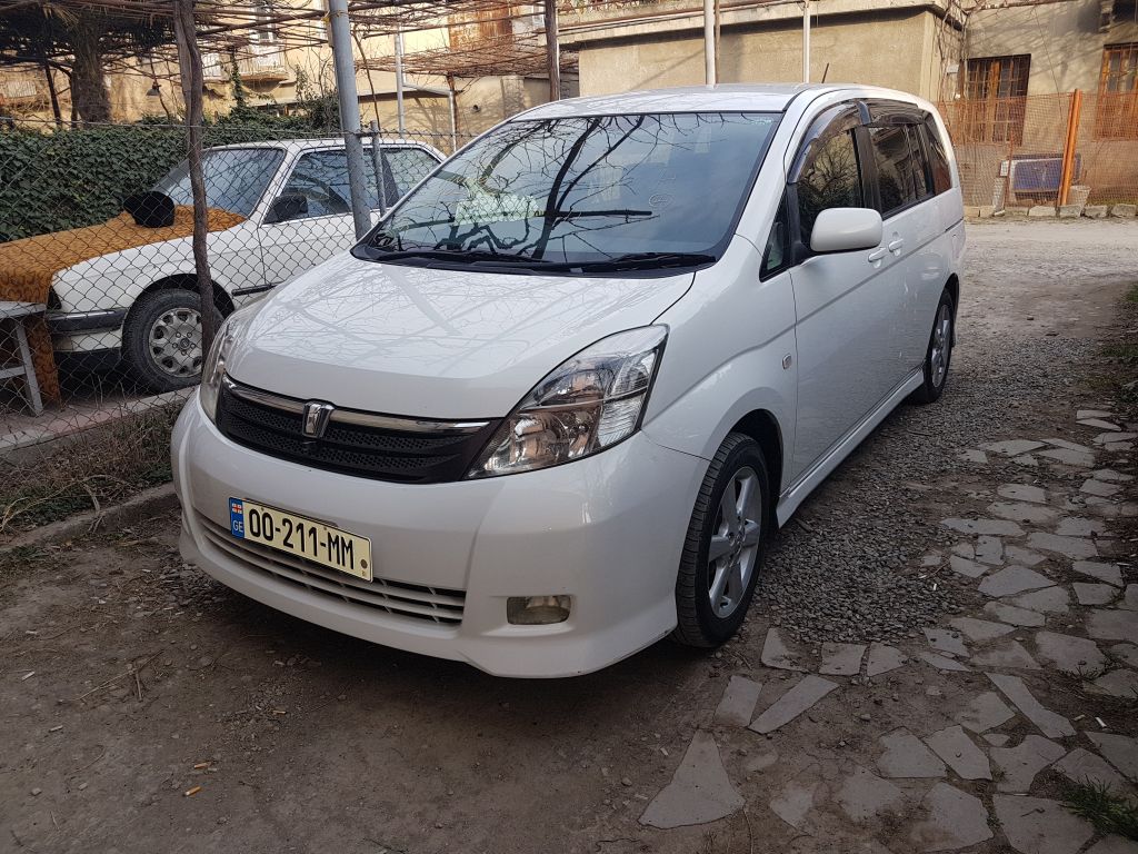 მინივენი - TOYOTA