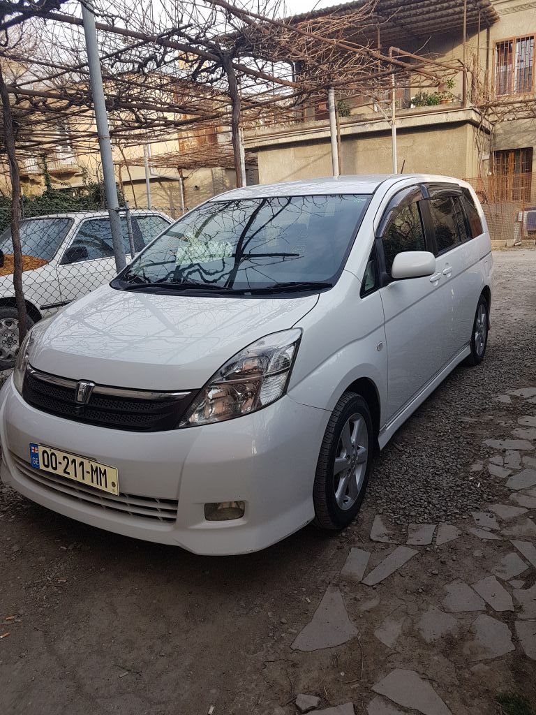 მინივენი - TOYOTA