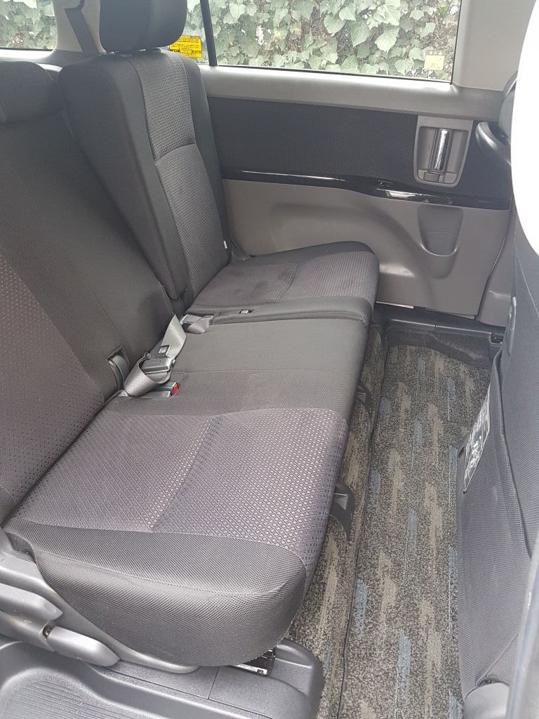 მინივენი - TOYOTA