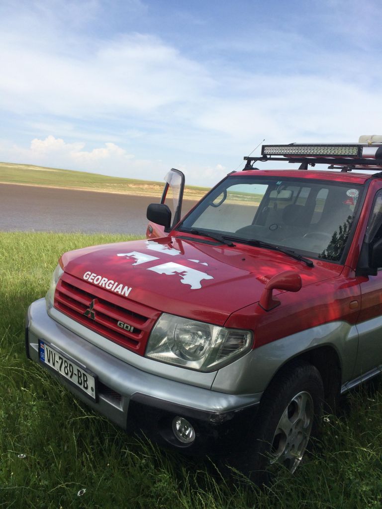 джип - MITSUBISHI