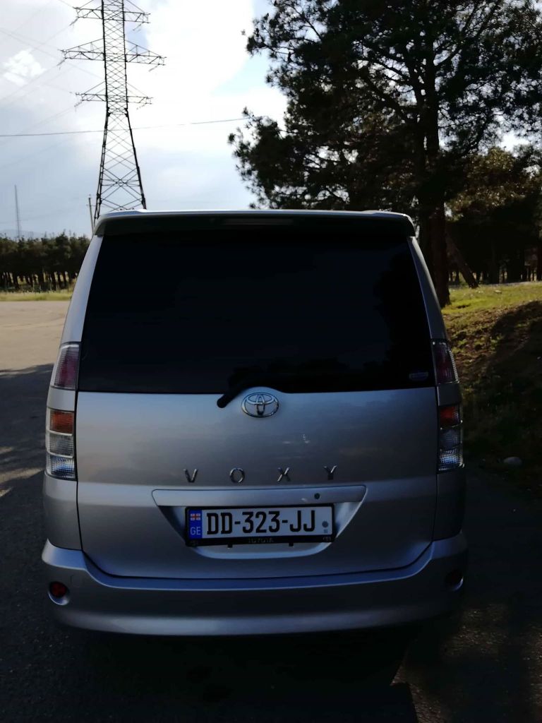 მინივენი - TOYOTA