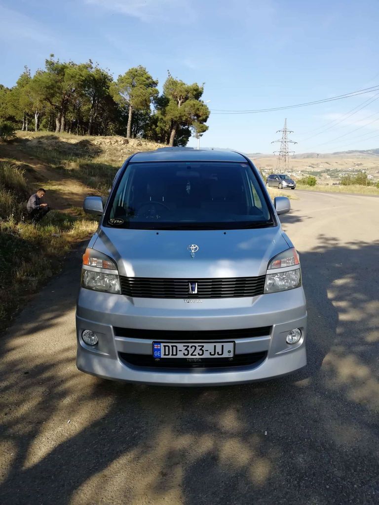 მინივენი - TOYOTA