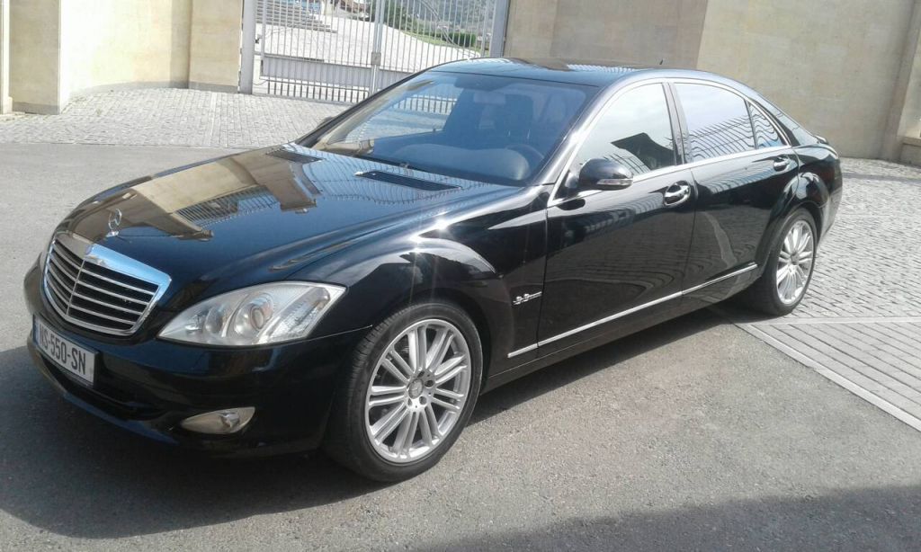 სედანი - MERCEDES-BENZ