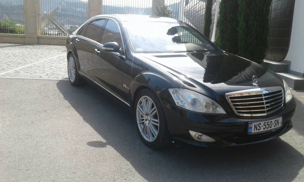 სედანი - MERCEDES-BENZ