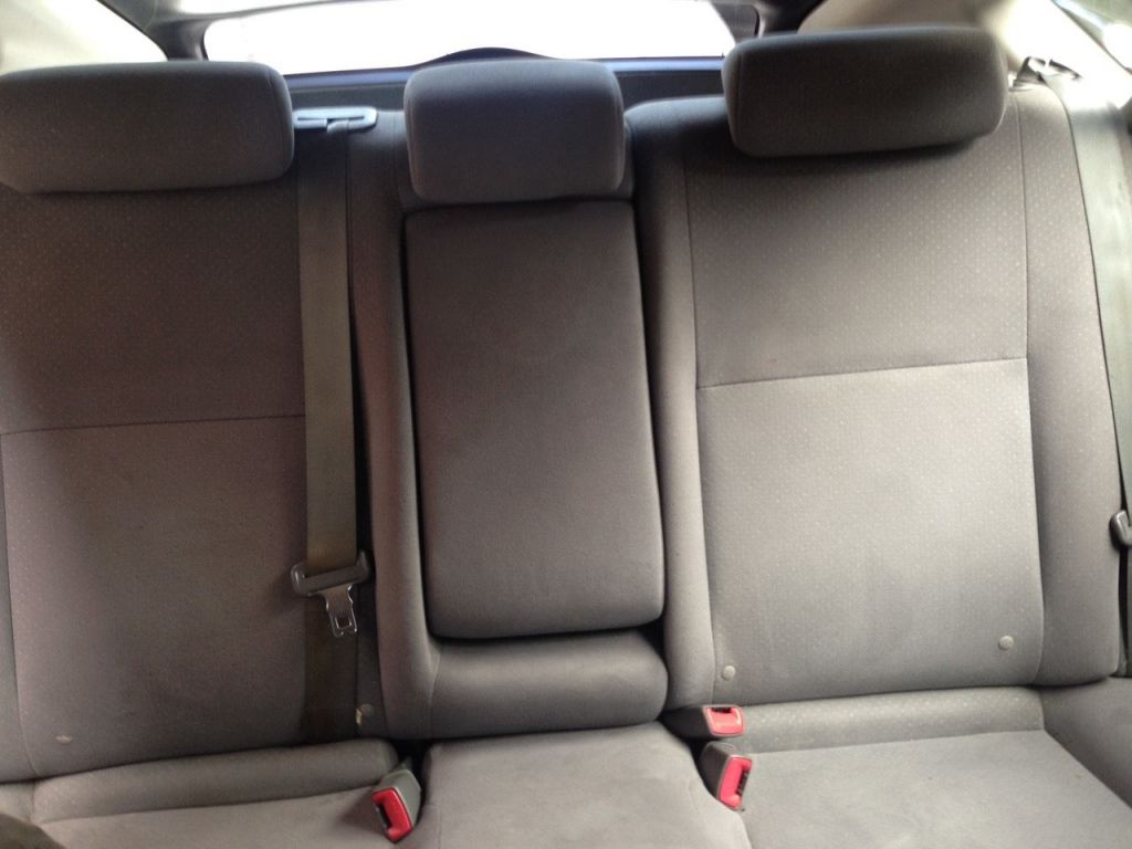 სედანი - TOYOTA