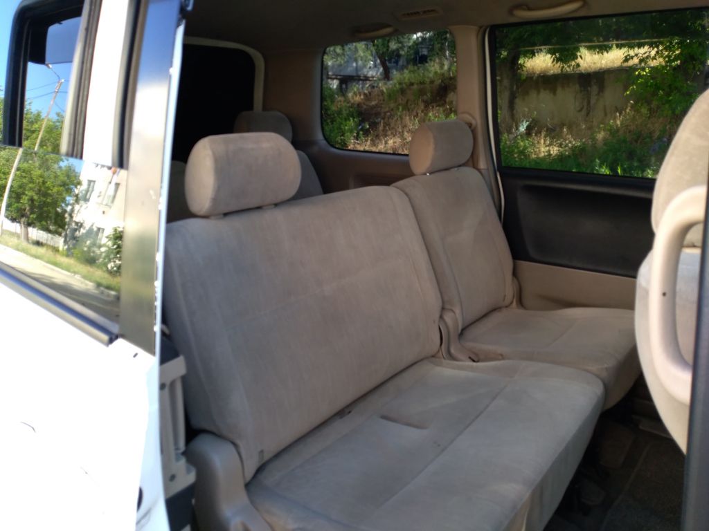 მინივენი - TOYOTA