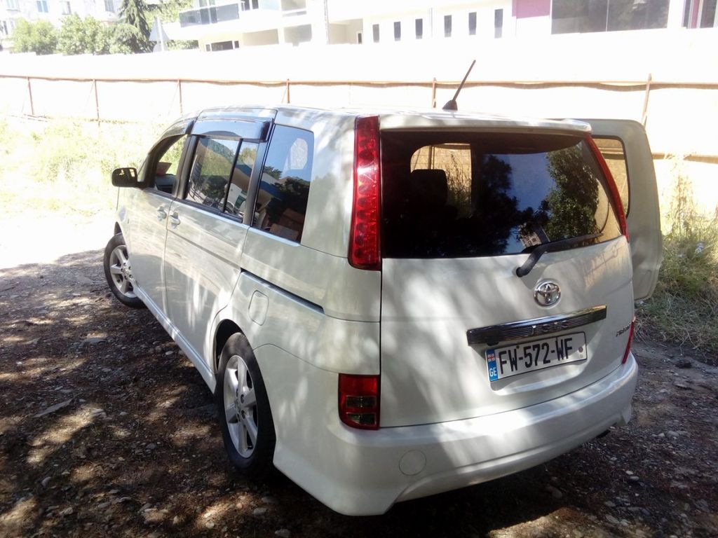 минивэн - TOYOTA