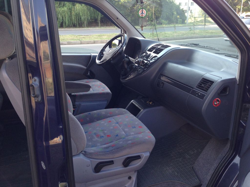 микроавтобус - MERCEDES-BENZ