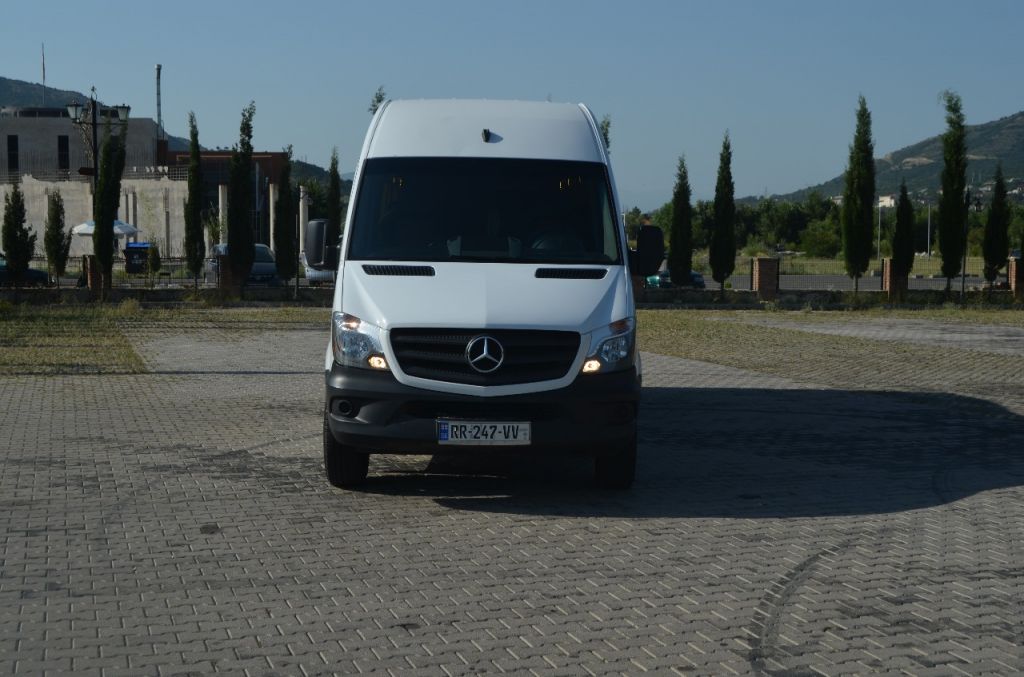 მრ.ავტობუსი - MERCEDES-BENZ