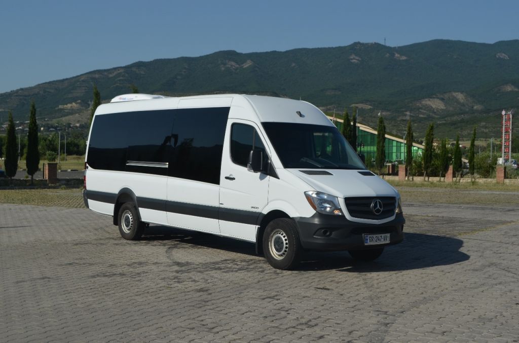 მრ.ავტობუსი - MERCEDES-BENZ