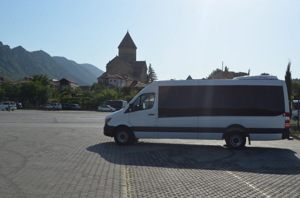 მრ.ავტობუსი - MERCEDES-BENZ