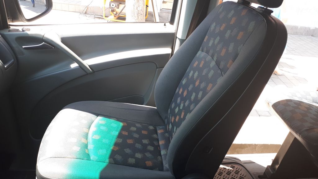 Minivan - MERCEDES-BENZ