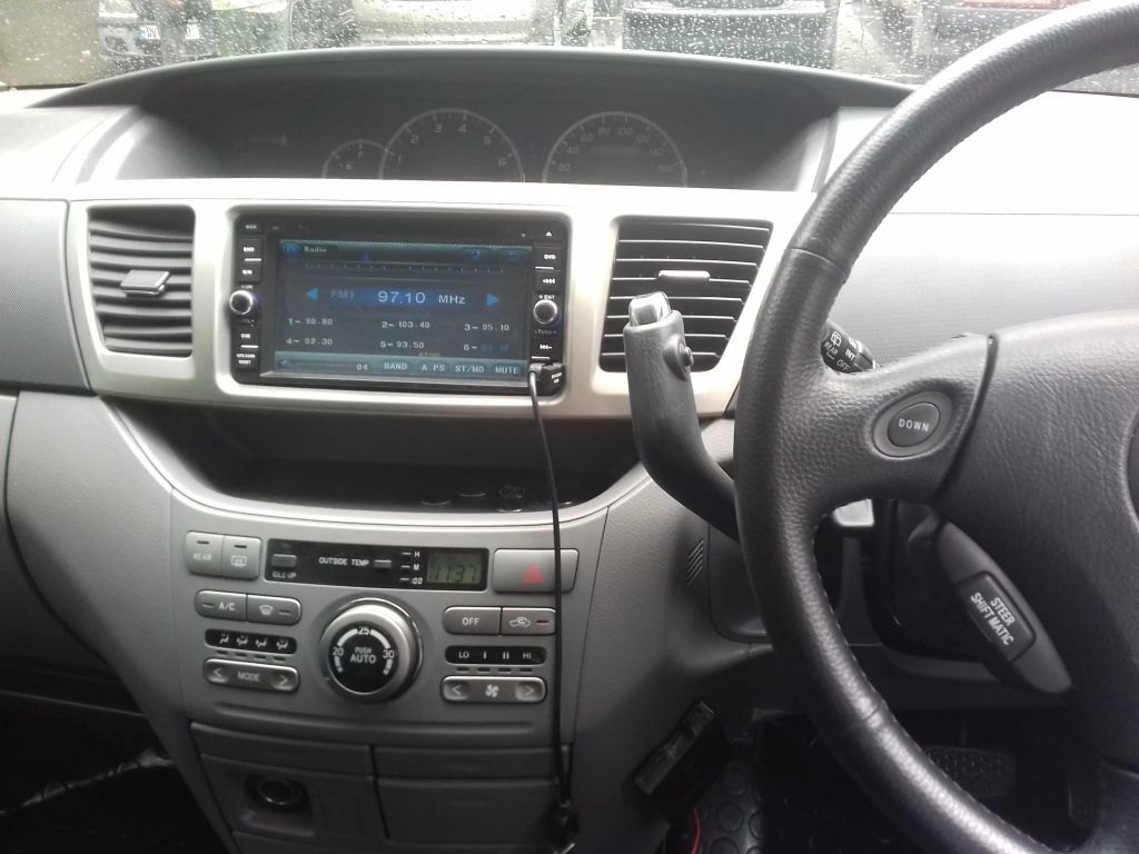 მინივენი - TOYOTA