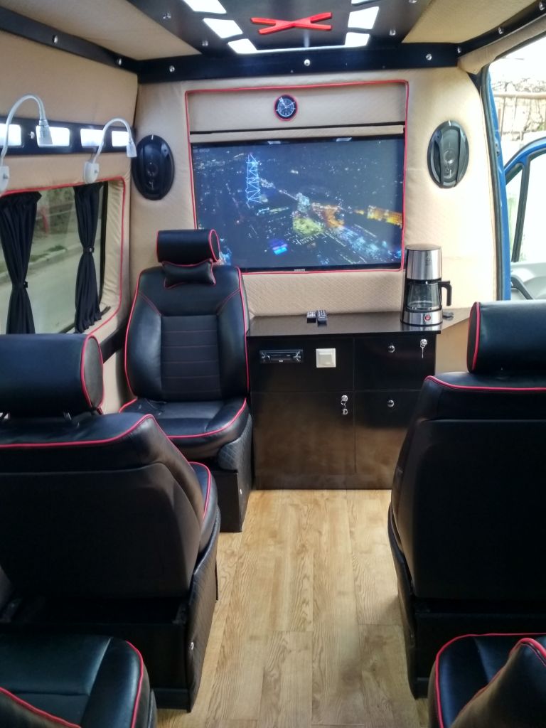 მრ.ავტობუსი - VOLKSWAGEN