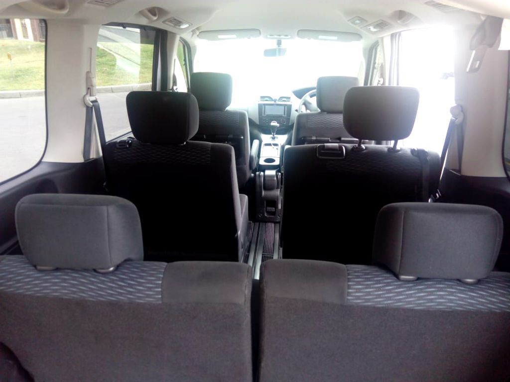 минивэн - NISSAN