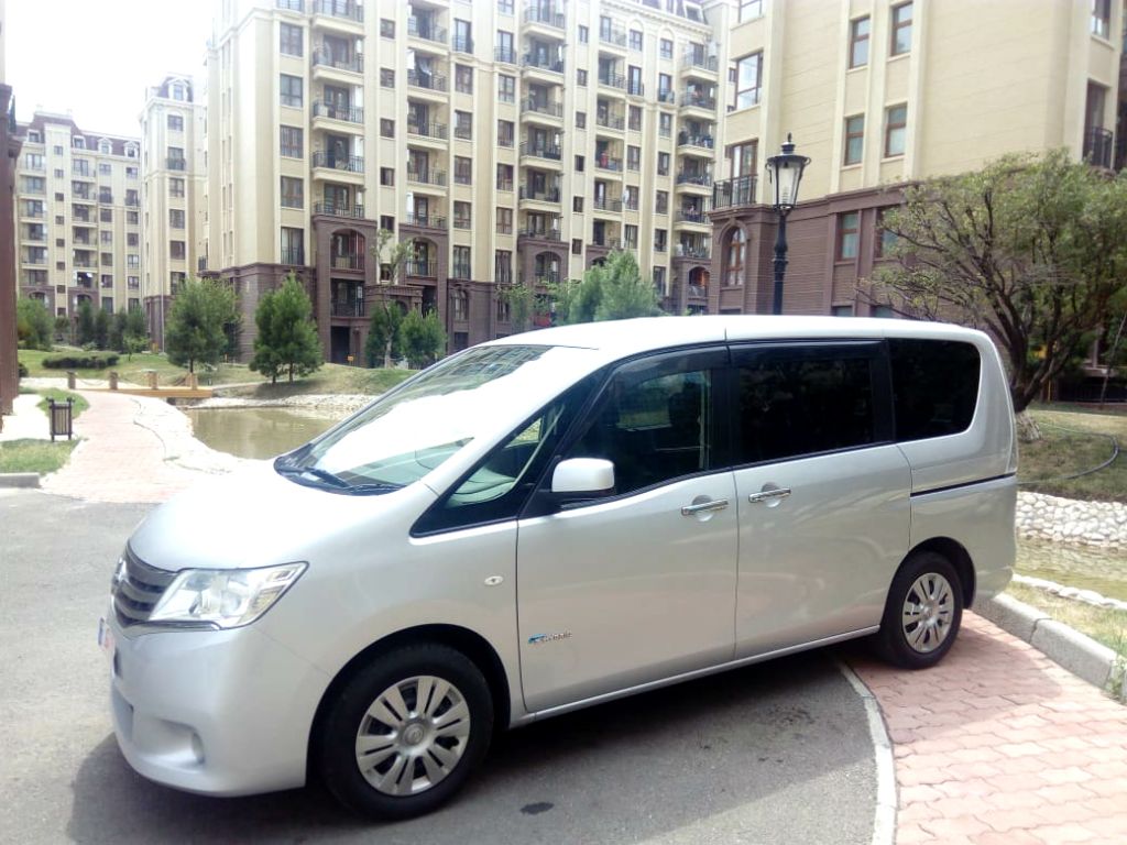 минивэн - NISSAN