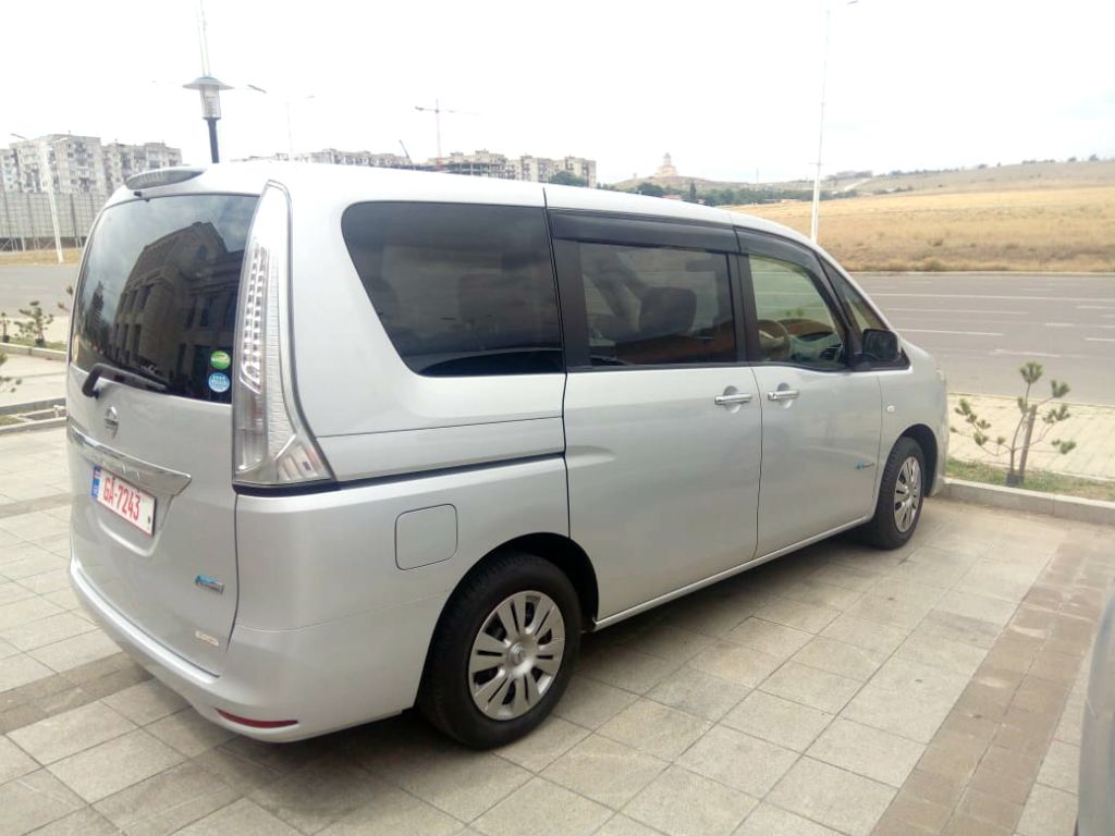 минивэн - NISSAN