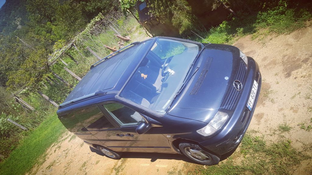 Minivan - MERCEDES-BENZ