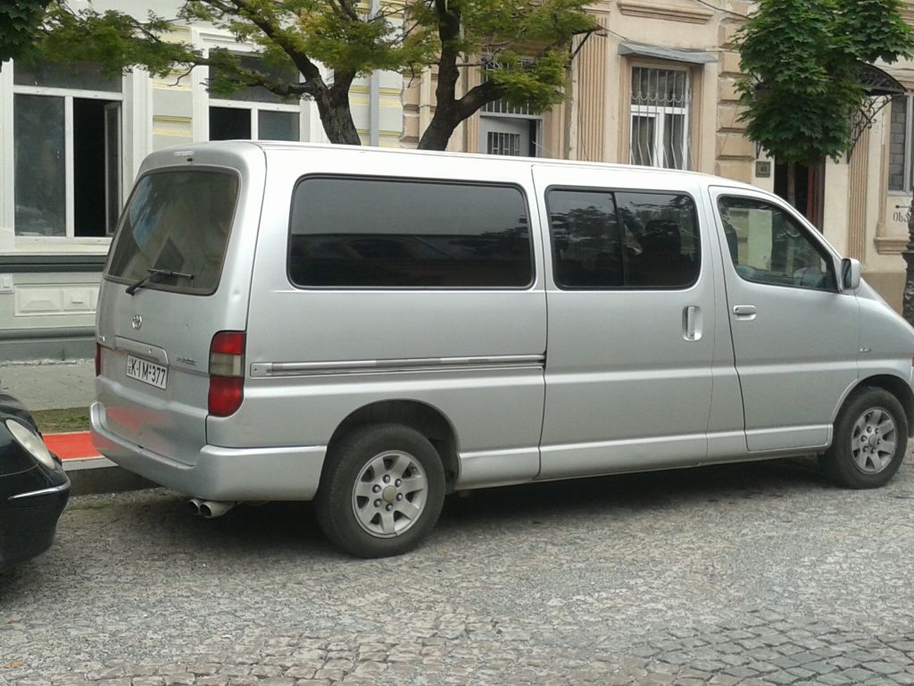 მინივენი - TOYOTA
