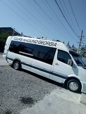 микроавтобус - MERCEDES-BENZ