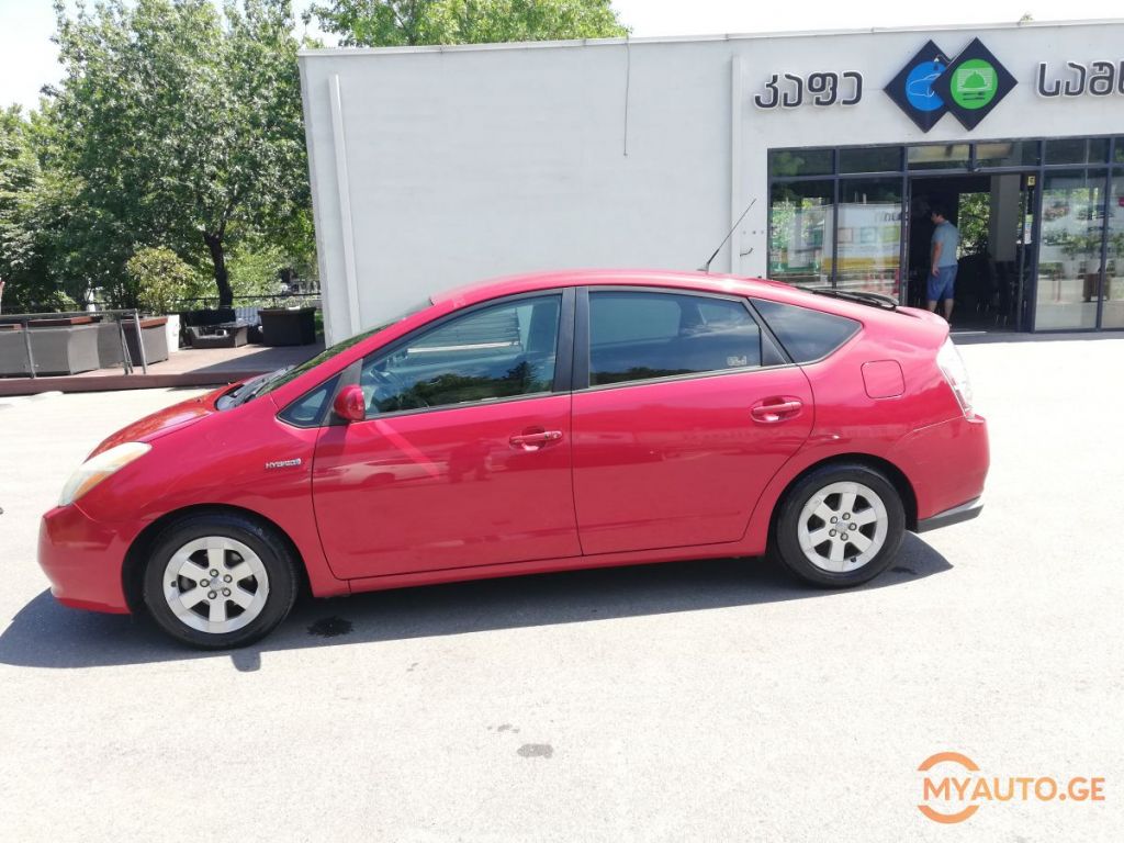 სედანი - TOYOTA