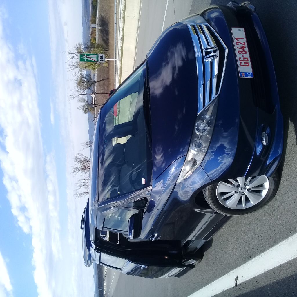 მინივენი - HONDA