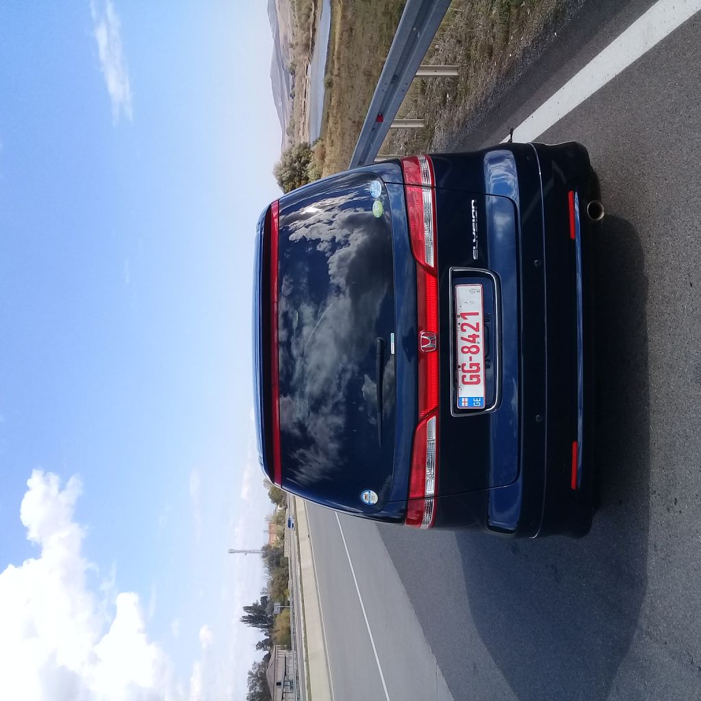 მინივენი - HONDA