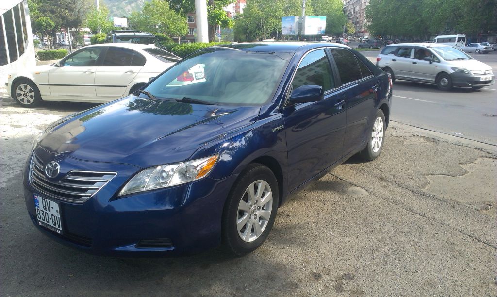 სედანი - TOYOTA