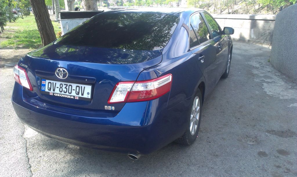 სედანი - TOYOTA