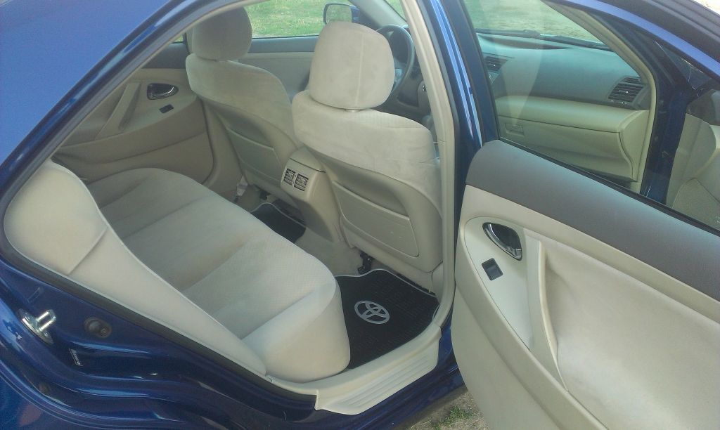 სედანი - TOYOTA