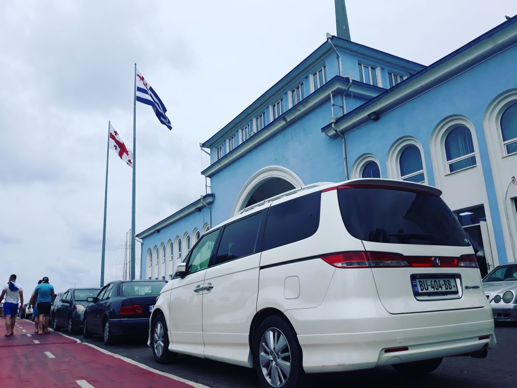 მინივენი - HONDA