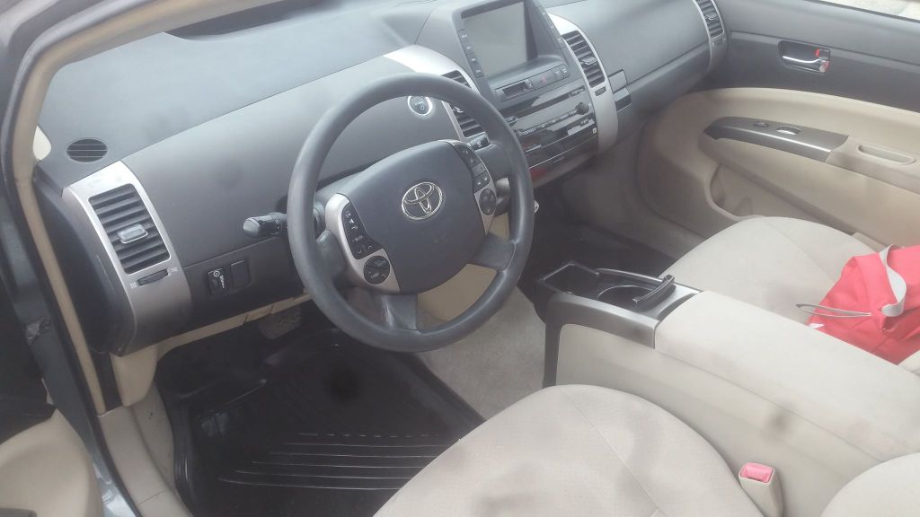 სედანი - TOYOTA