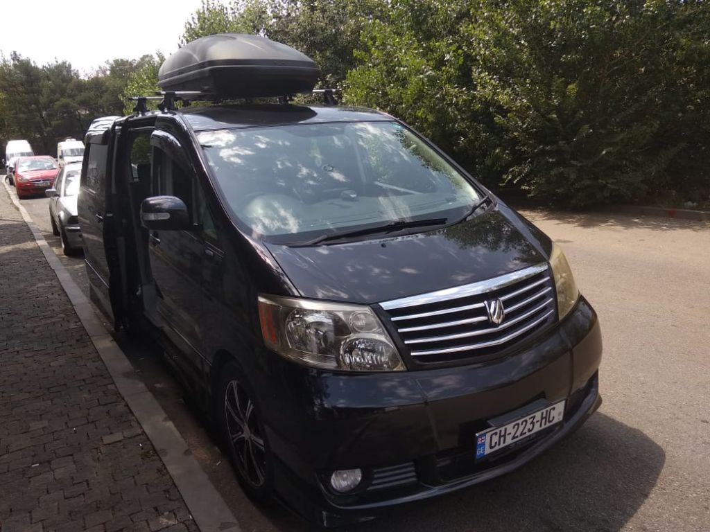 მინივენი - TOYOTA